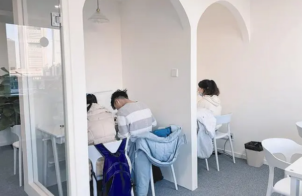 便捷AI动漫学能社：动漫学习，从未如此便捷高效(图1)
