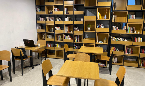 探索便捷AI动漫学能社：开启创意无限的动画之旅！(图1)