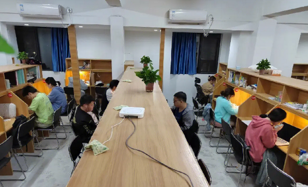 动漫爱好者的福音！AI动漫学能社加盟，让创意与科技同行(图1)
