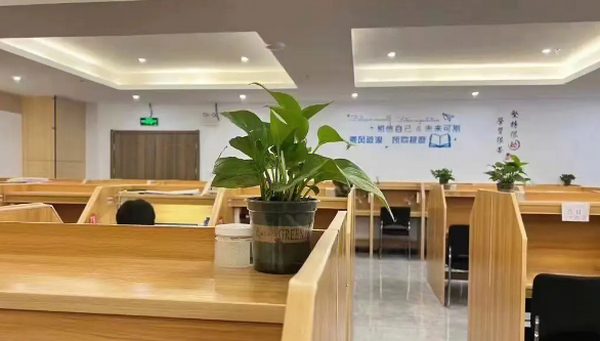 AI动漫学能社：用科技的力量推动动漫艺术前行(图1)