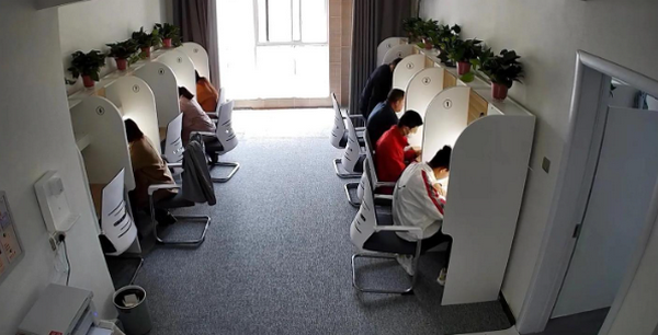 AI动漫学能社：科技与艺术并重，打造理想学习环境(图1)
